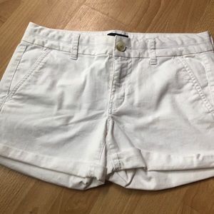 NWT!!!! American Eagle white shorts 🦅
